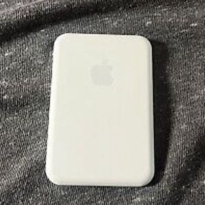 Apple MagSafe Battery Pack